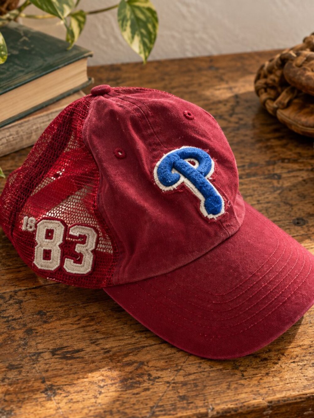 Vintage Philadelphia Phillies‎ Distressed Red Baseball Hat Adjustable